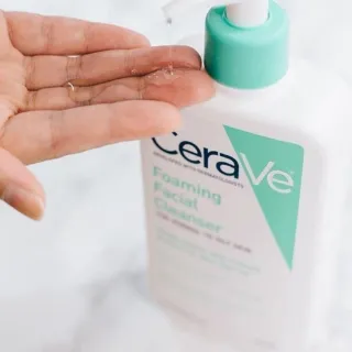 Ảnh của Sữa Rửa Mặt CeraVe Sạch Sâu Cho Da Thường Đến Da Dầu 236ml